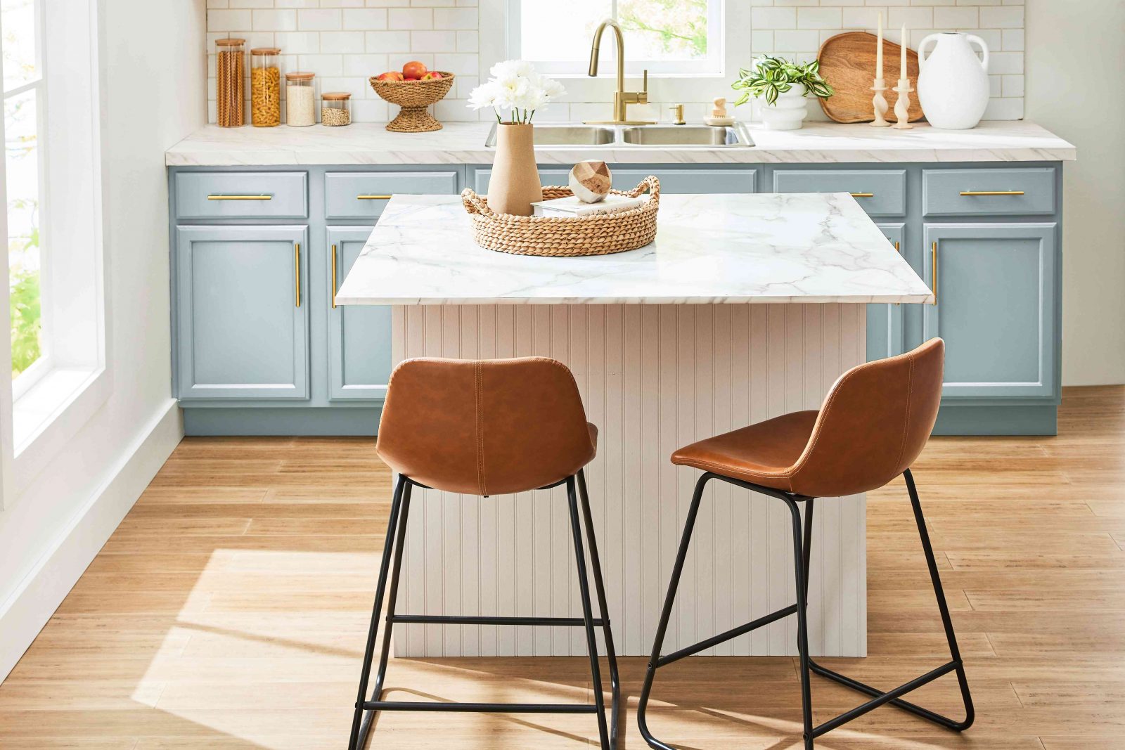 Small Country Kitchen Island Solutions